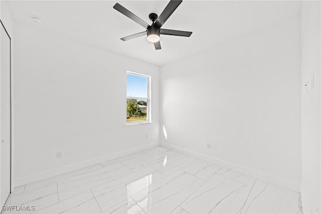 empty room with ceiling fan