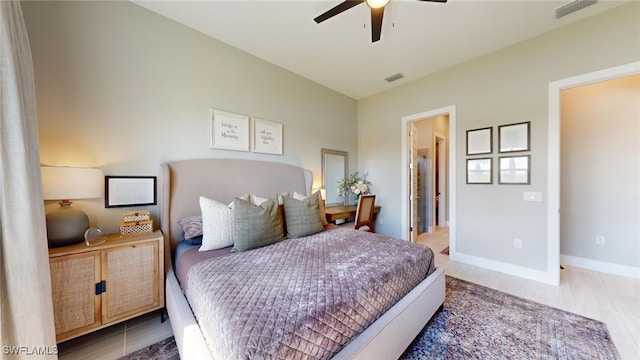 bedroom featuring ceiling fan