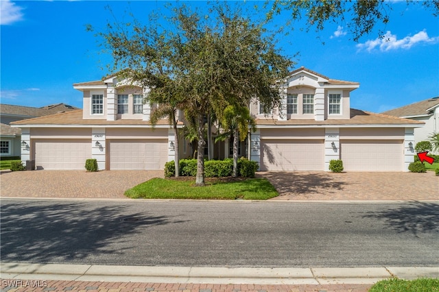 view of front of property featuring a garage