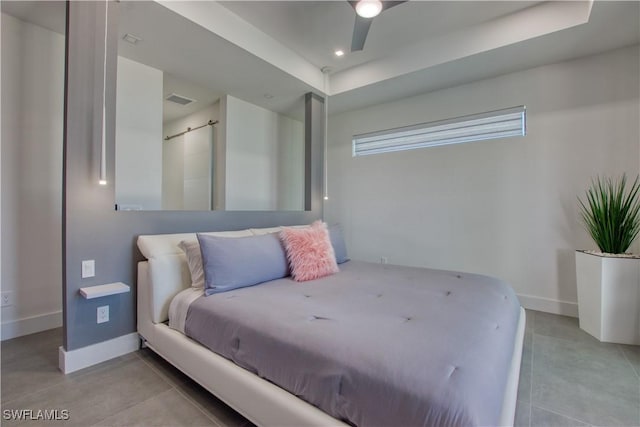 bedroom with ceiling fan