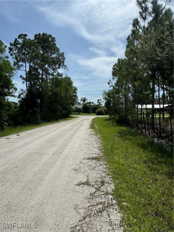 Listing photo 2 for 27169 Cordova Dr, Punta Gorda FL 33955