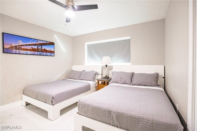 bedroom with ceiling fan