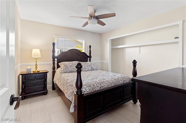 bedroom featuring ceiling fan