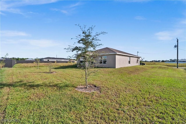 7024 Waldo Cir, Labelle, FL 33935 - view of green lawn