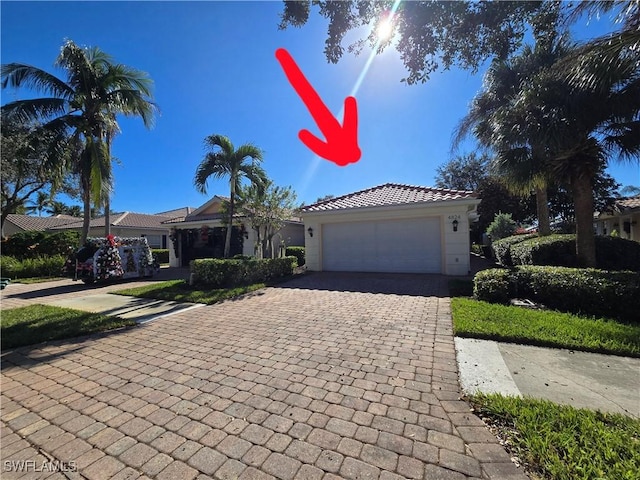 view of front of house featuring a garage