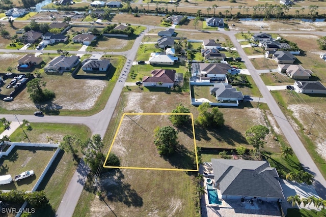 Listing photo 3 for 2421 NW 27th Ter, Cape Coral FL 33993