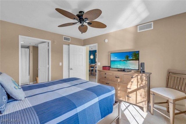 bedroom with ceiling fan