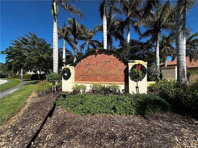 view of community / neighborhood sign