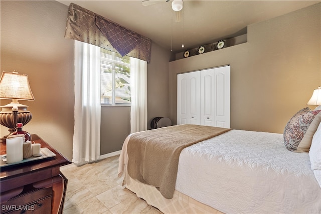 bedroom featuring a closet and ceiling fan