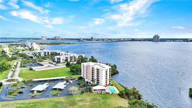 bird's eye view with a water view