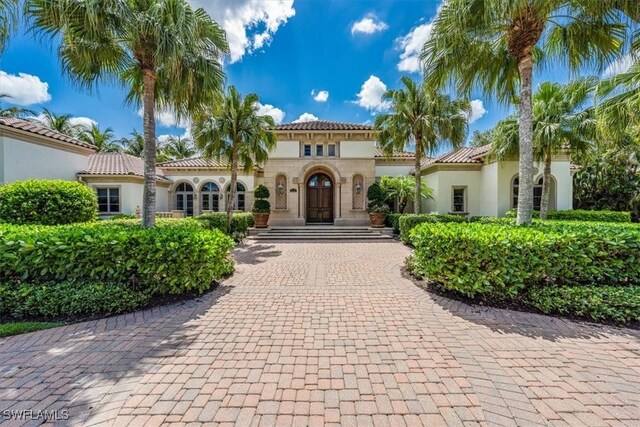 view of mediterranean / spanish-style home