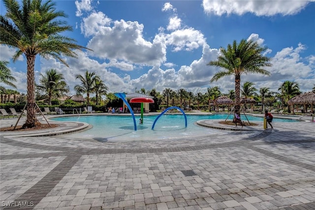 view of swimming pool