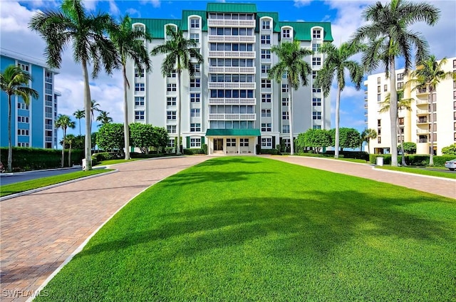 view of building exterior