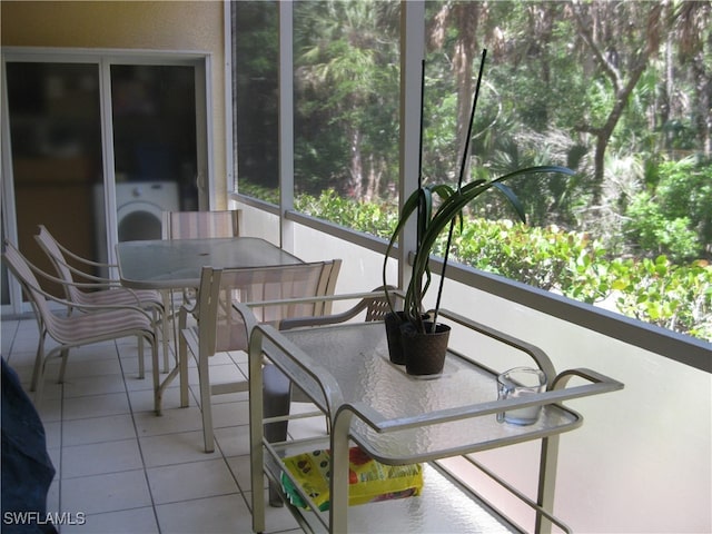 view of sunroom / solarium