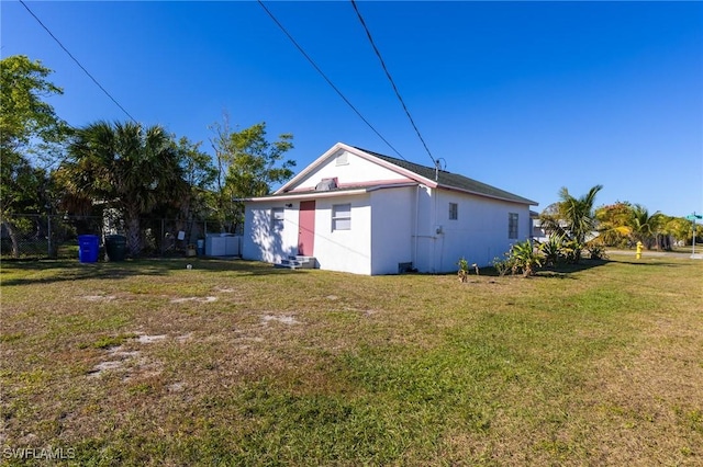2428 Stella St, Fort Myers, FL 33901 - view of side of home with entry steps