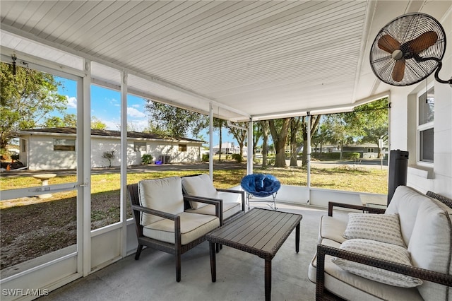 view of sunroom / solarium