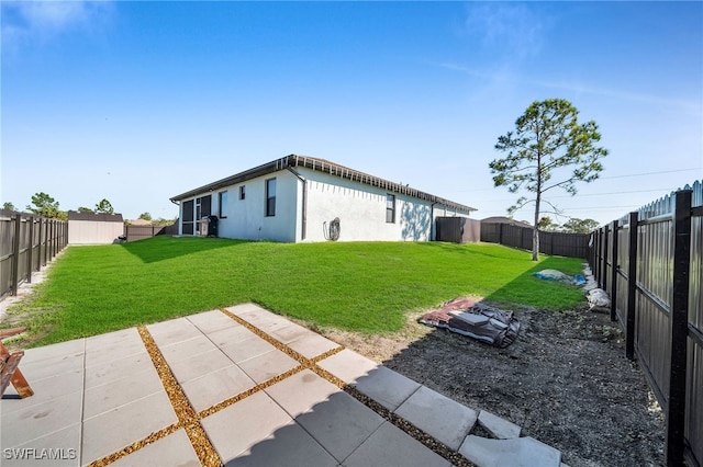 view of yard with a patio