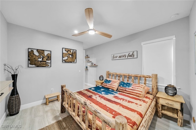 bedroom with ceiling fan