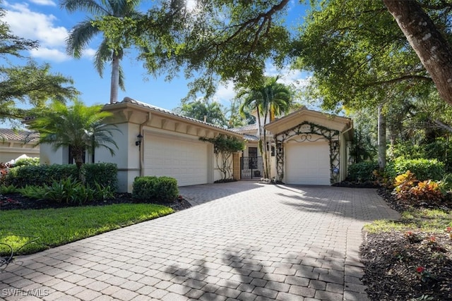 view of front of house featuring a garage