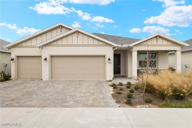 view of front of house featuring a garage