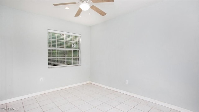 empty room with ceiling fan