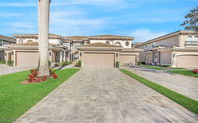 view of front of house with a front lawn