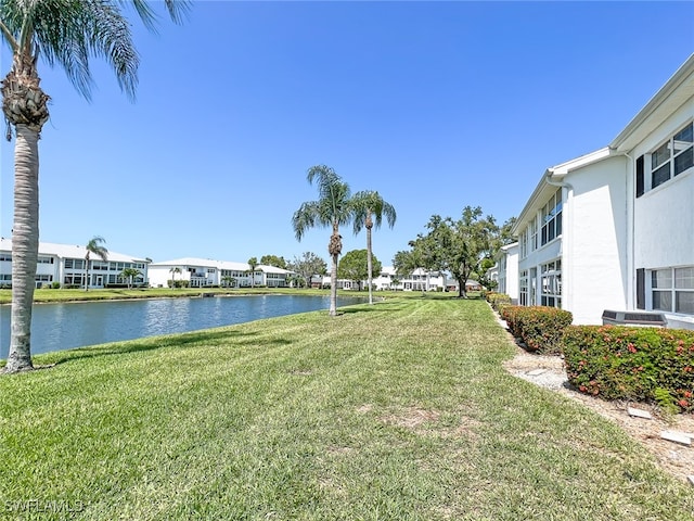 view of yard featuring a water view