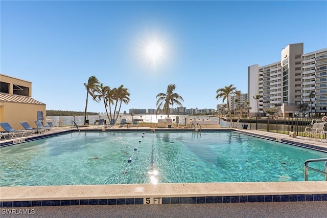 view of swimming pool