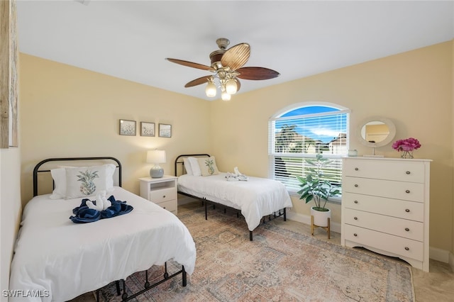 bedroom with ceiling fan