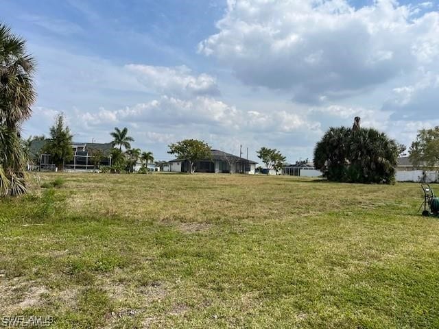 Listing photo 3 for 614 SW 12th St, Cape Coral FL 33991