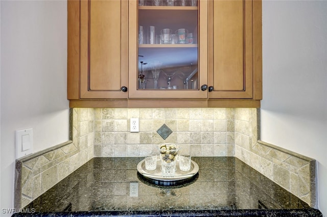 interior details with decorative backsplash