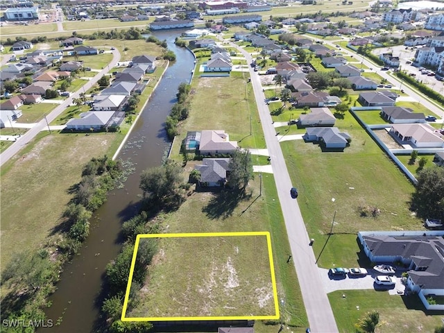 Listing photo 3 for 211 SW 14th Ave, Cape Coral FL 33991