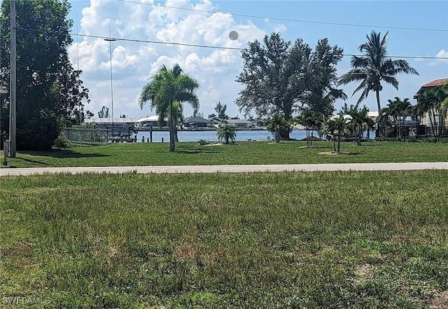 Listing photo 2 for 4305 NW 31st St, Cape Coral FL 33993