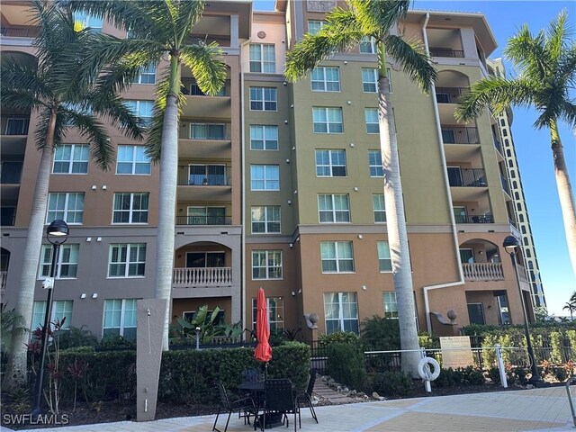 2825 Palm Beach Blvd Unit 118, Fort Myers, FL 33916 - view of apartment building / complex
