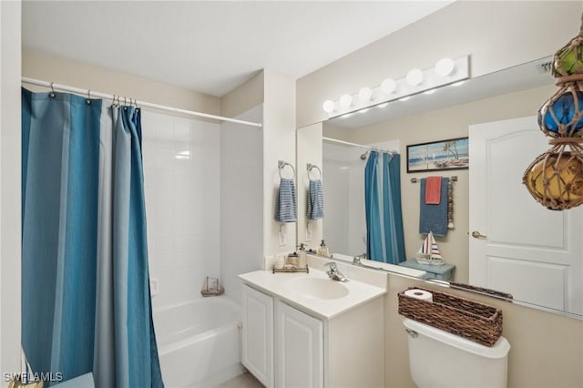 full bathroom featuring vanity, toilet, and shower / bath combo