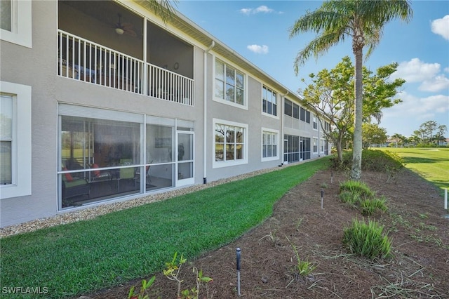 exterior space featuring a yard