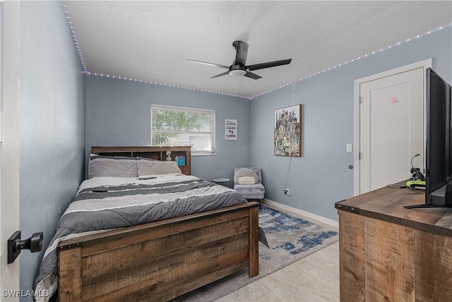 bedroom with ceiling fan