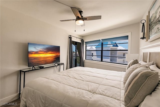 bedroom with ceiling fan