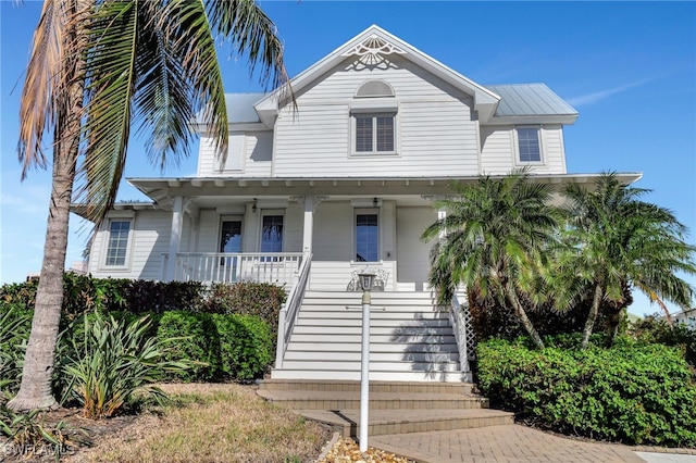 view of front of house featuring a porch