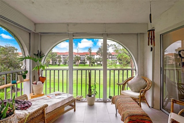 view of sunroom / solarium