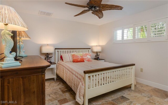 bedroom featuring ceiling fan