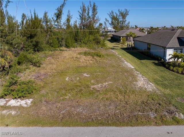 Listing photo 2 for 3805 SW 3rd St, Cape Coral FL 33991