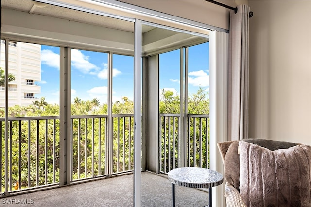 view of unfurnished sunroom