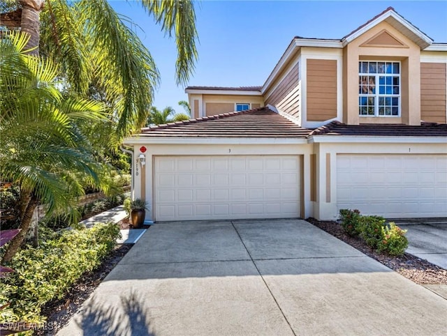 view of front of house featuring a garage