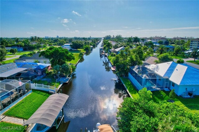 bird's eye view featuring a water view