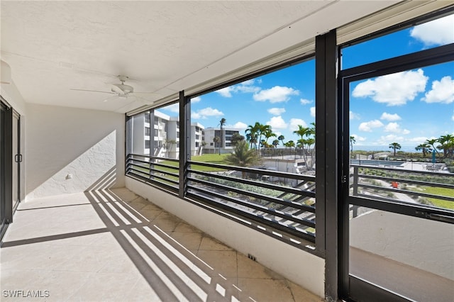 balcony with ceiling fan