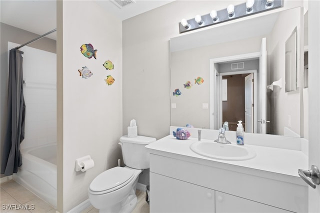 full bath featuring vanity, shower / tub combo with curtain, tile patterned flooring, toilet, and visible vents
