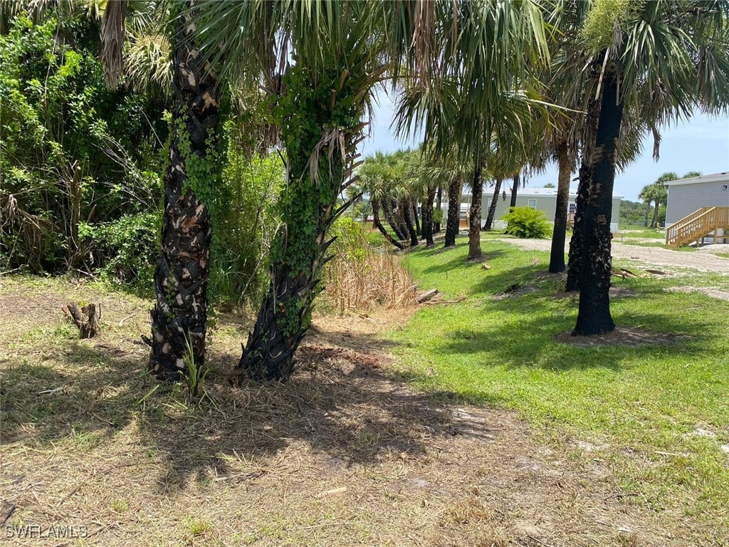 1125 W Miller Dr, Moore Haven, FL 33471