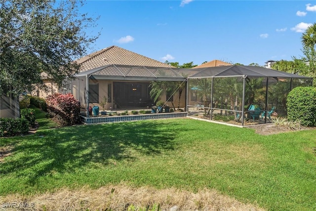 view of yard featuring a lanai