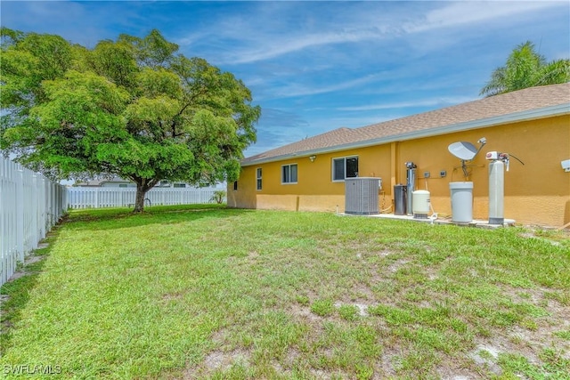 1427 SW 2nd St, Cape Coral, FL 33991 - view of fenced backyard